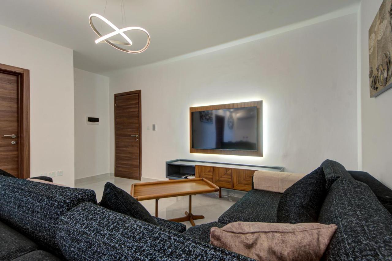 Central Apartments セント・ポールズ・ベイ エクステリア 写真