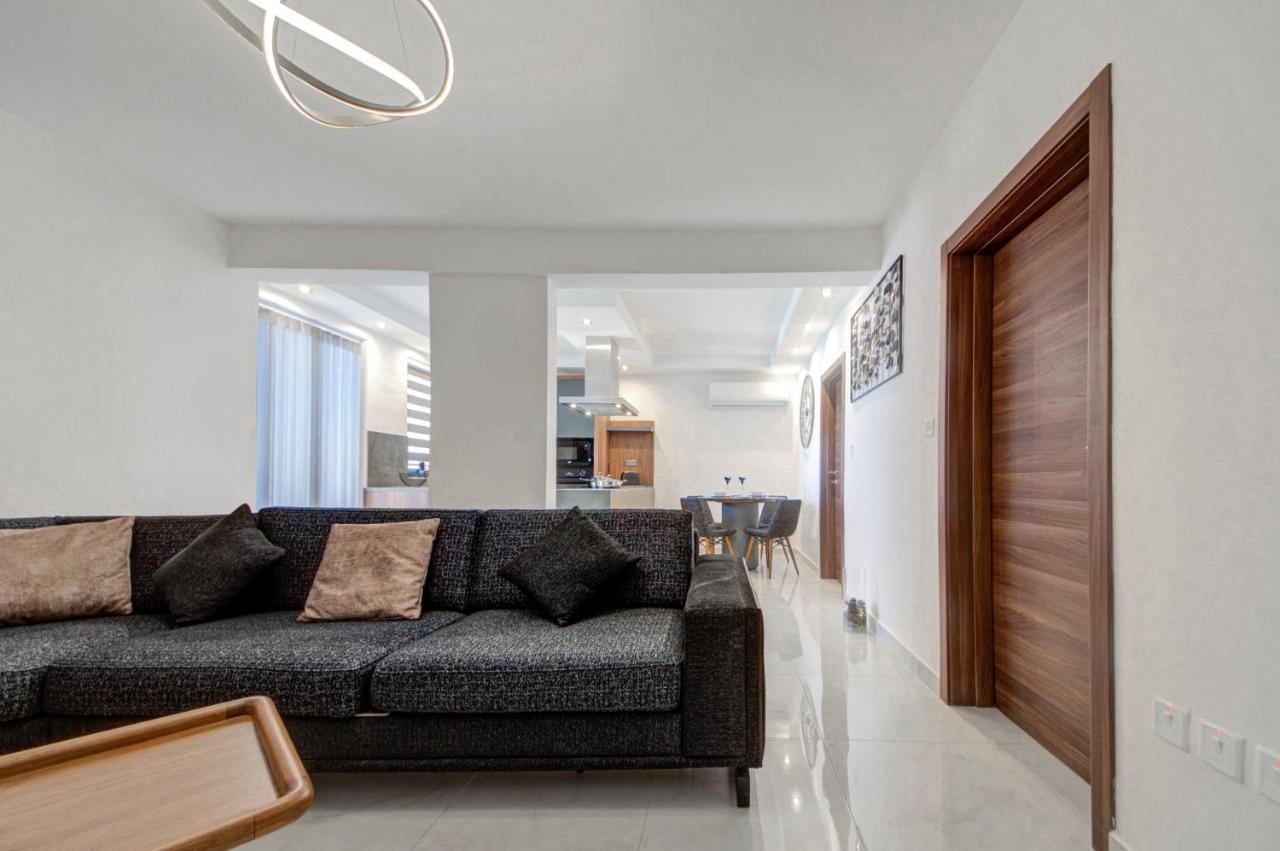 Central Apartments セント・ポールズ・ベイ エクステリア 写真